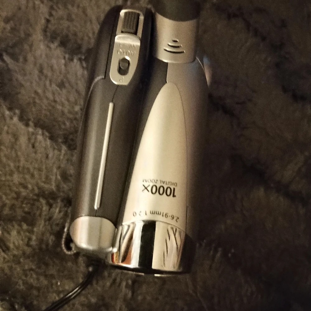 Canon Silver Camcorder with 35x Optical Zoom OBO Tested Works.